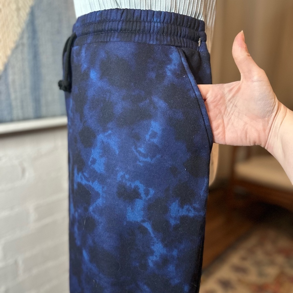 Kendall & Kylie Blue Tie Dye Sweatpants - Picture 5 of 8
